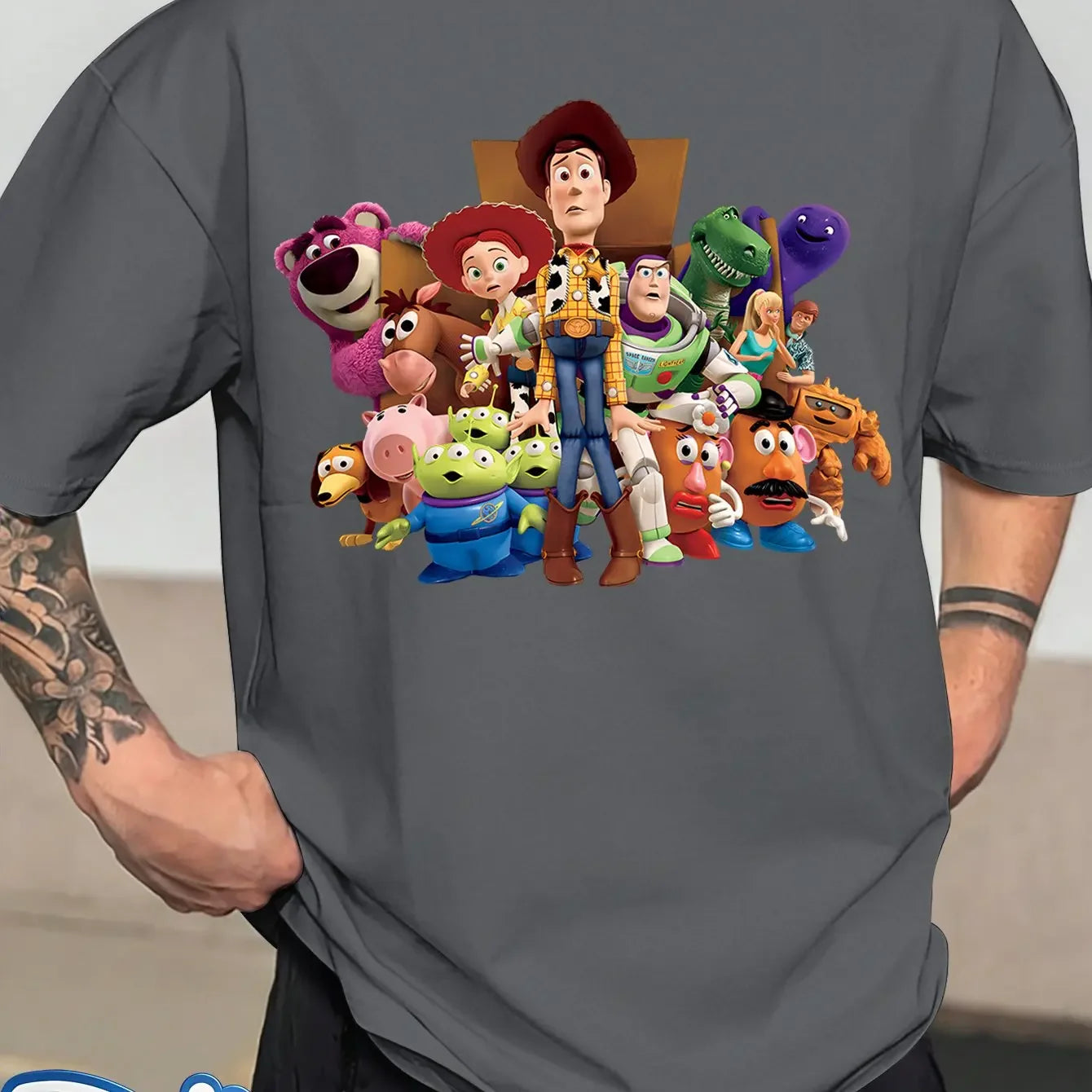 Men'S T-Shirt Showcases a Stylish And Minimalist Design with a Round Neck And Twill Fabric Perfect for Summer Casual Wear