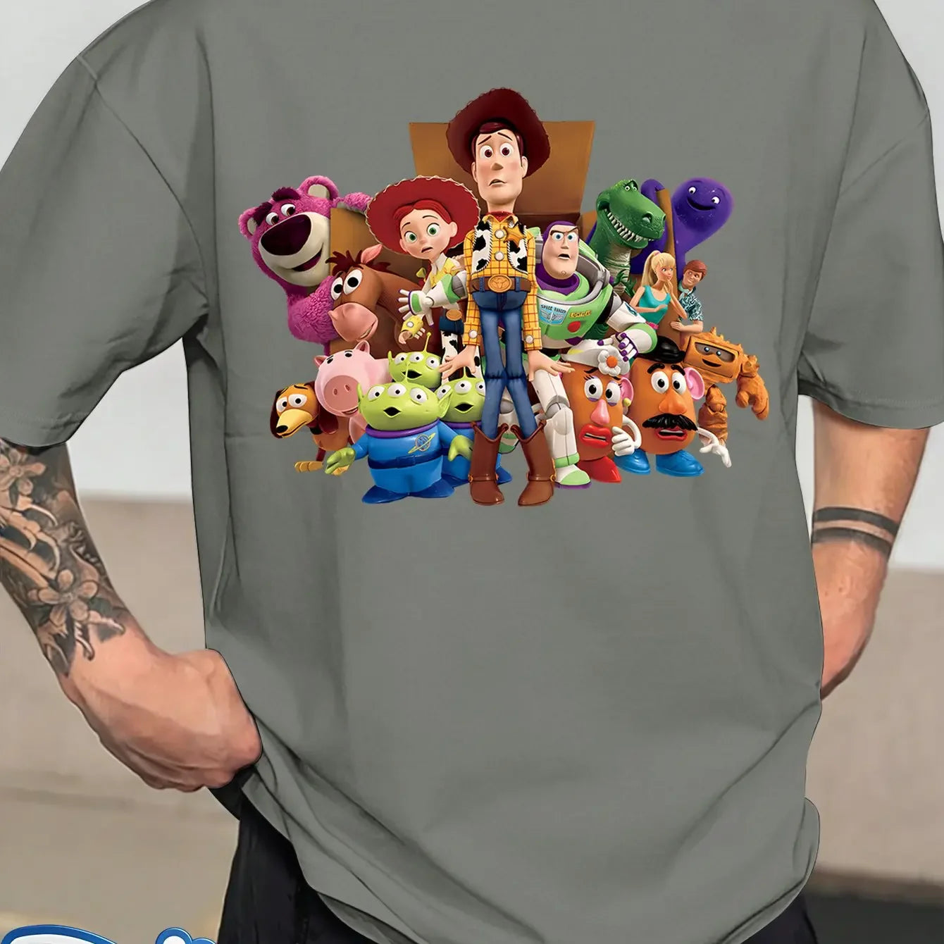 Men'S T-Shirt Showcases a Stylish And Minimalist Design with a Round Neck And Twill Fabric Perfect for Summer Casual Wear
